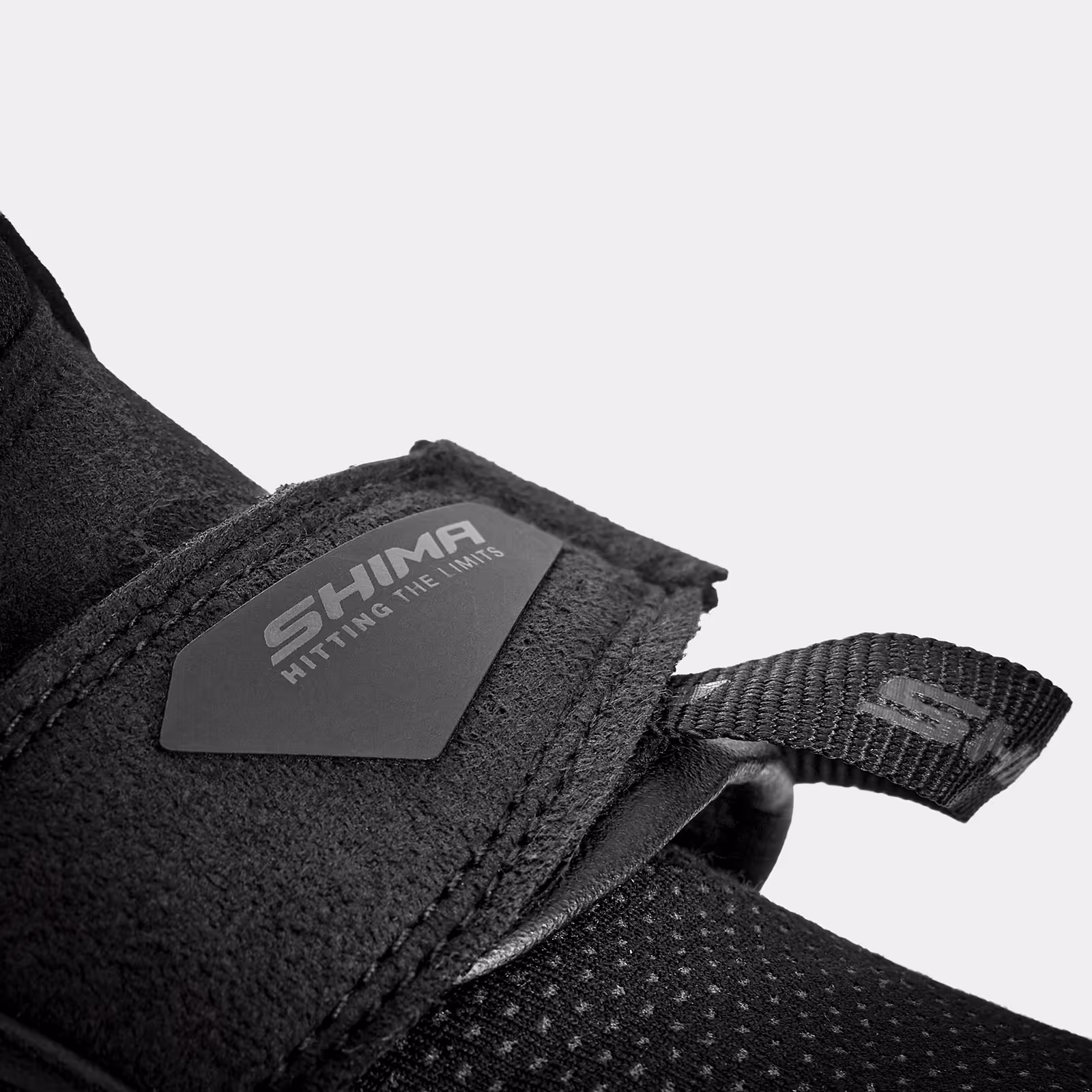 006_SHIMA_BLAZE 30_GLV_MEN_BLACK