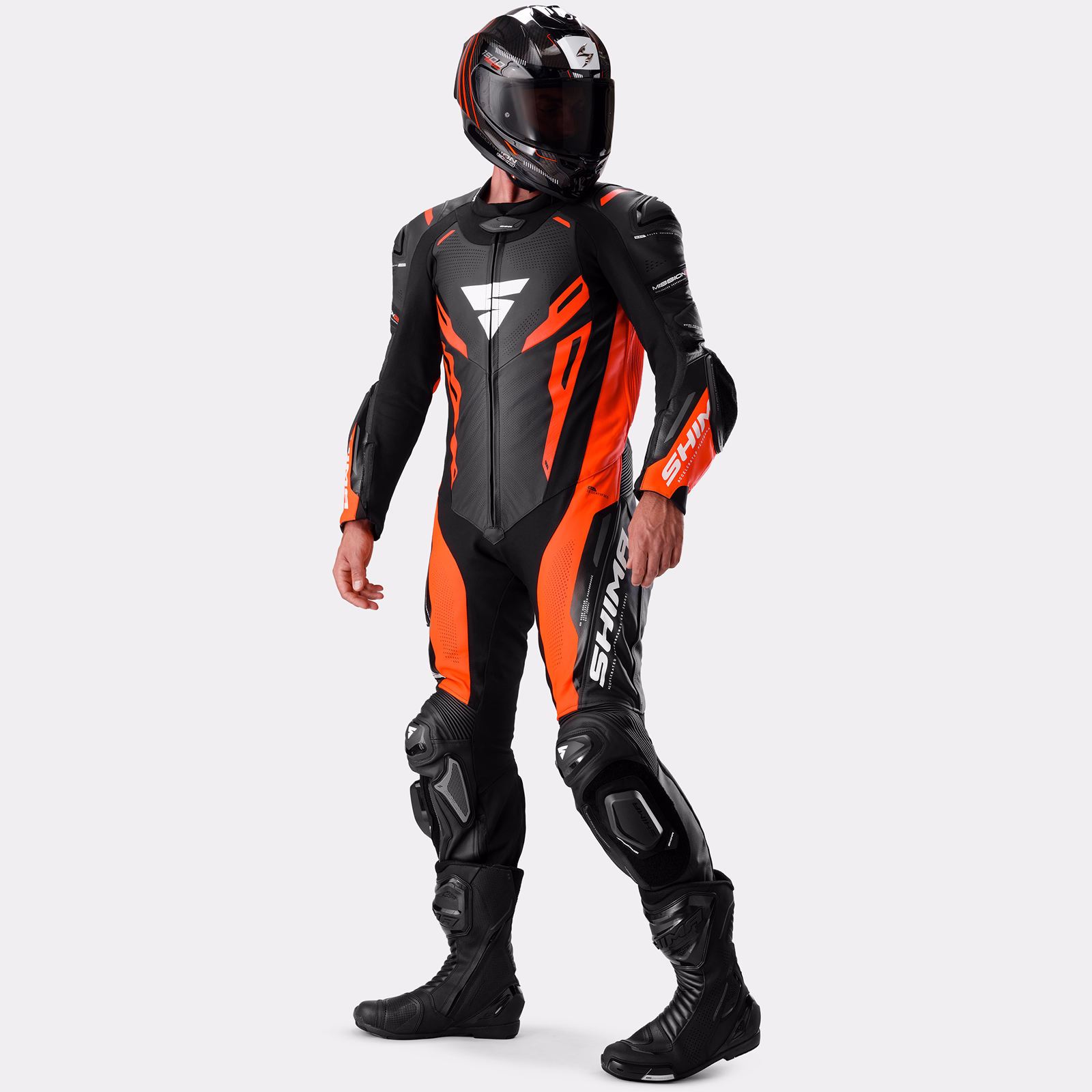 01_SHIMA_MISSION RS_SUIT_MEN_BLACK RED