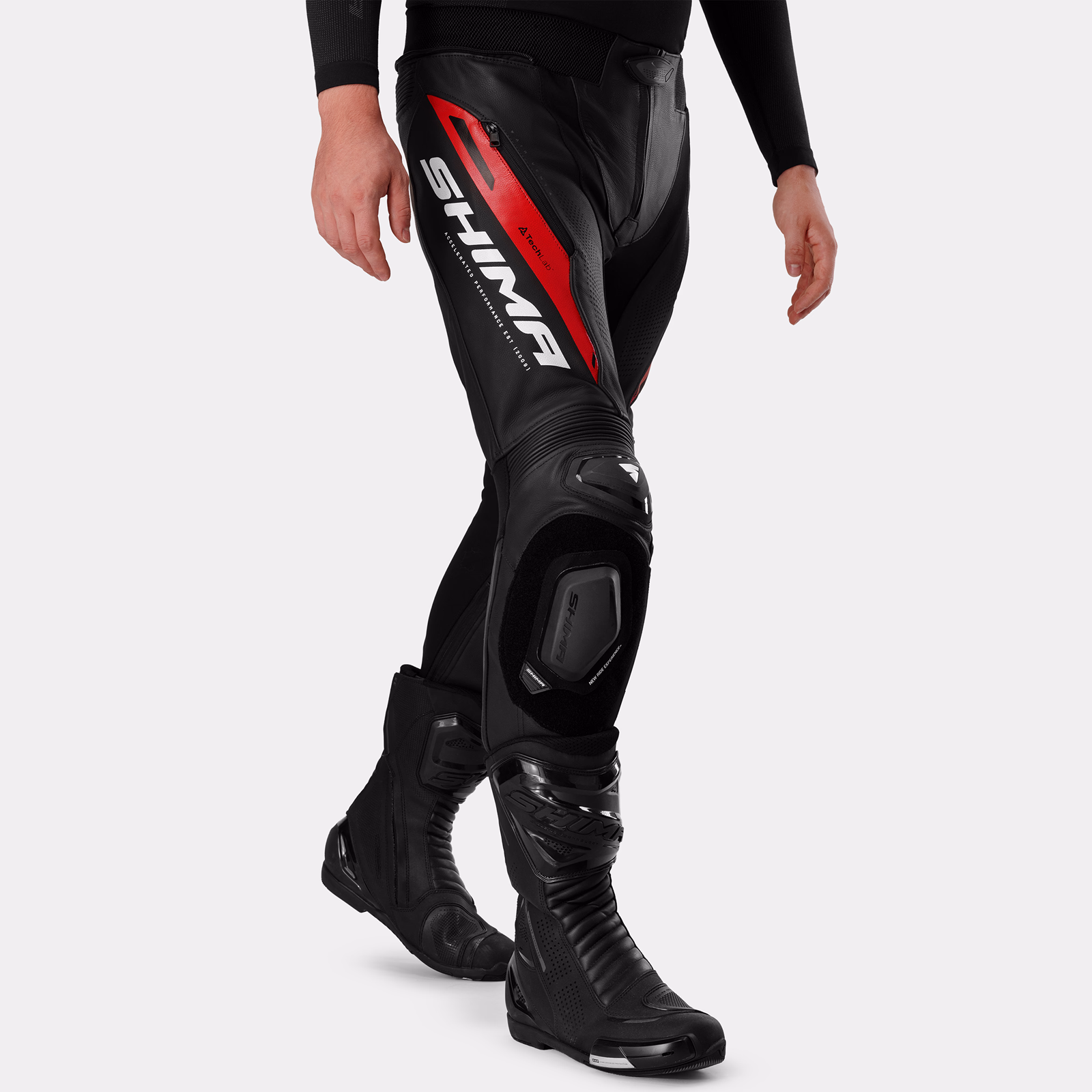 02_SHIMA_MISSION ST_MEN_PNT_BLACK RED