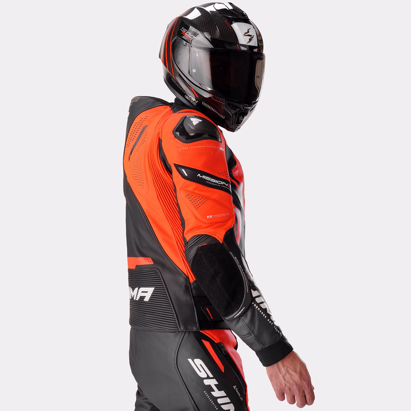 03_SHIMA_MISSION ST_MEN_SUIT_RED FLUO