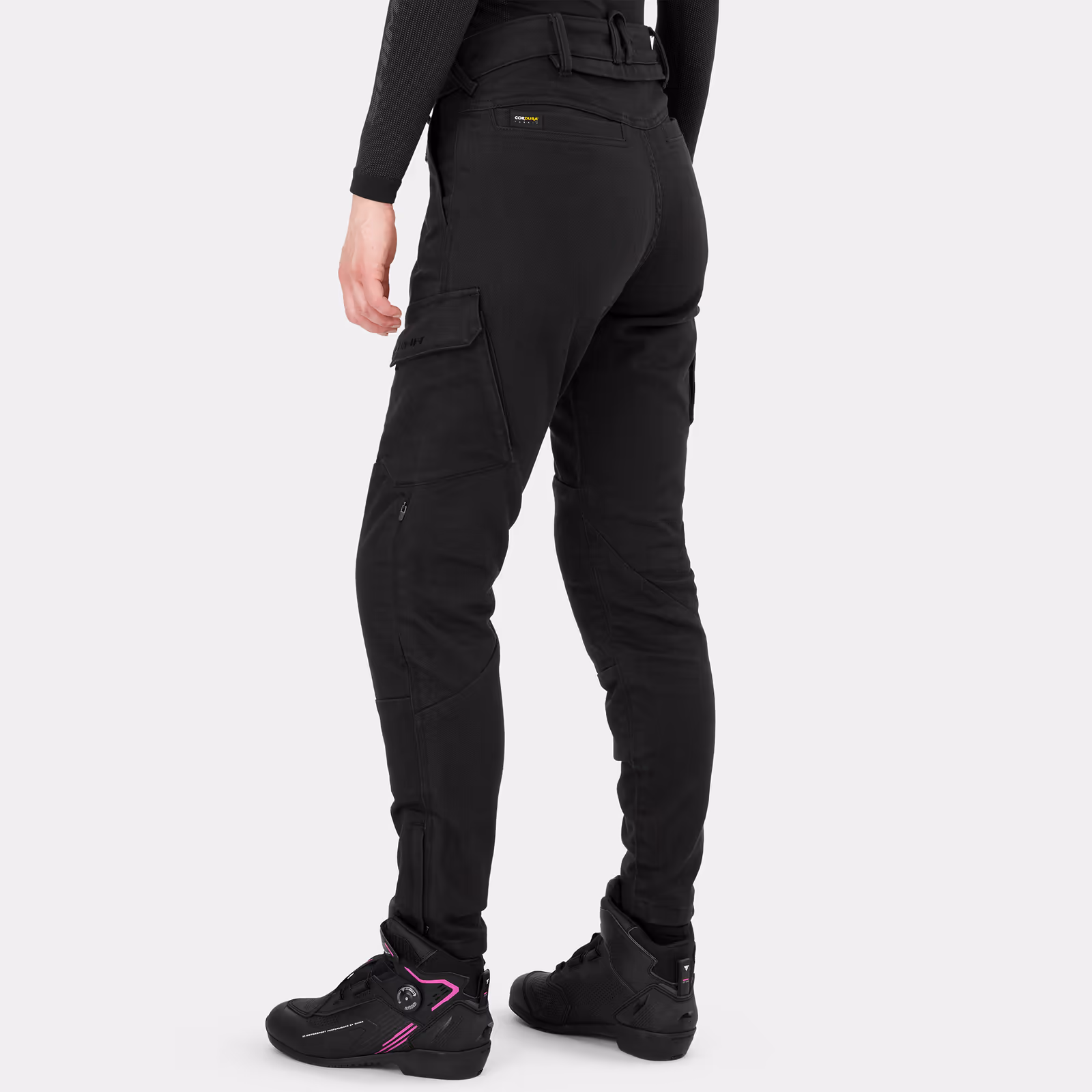03_SHIMA_RECON_PNT_LADY_BLACK_2500x2500