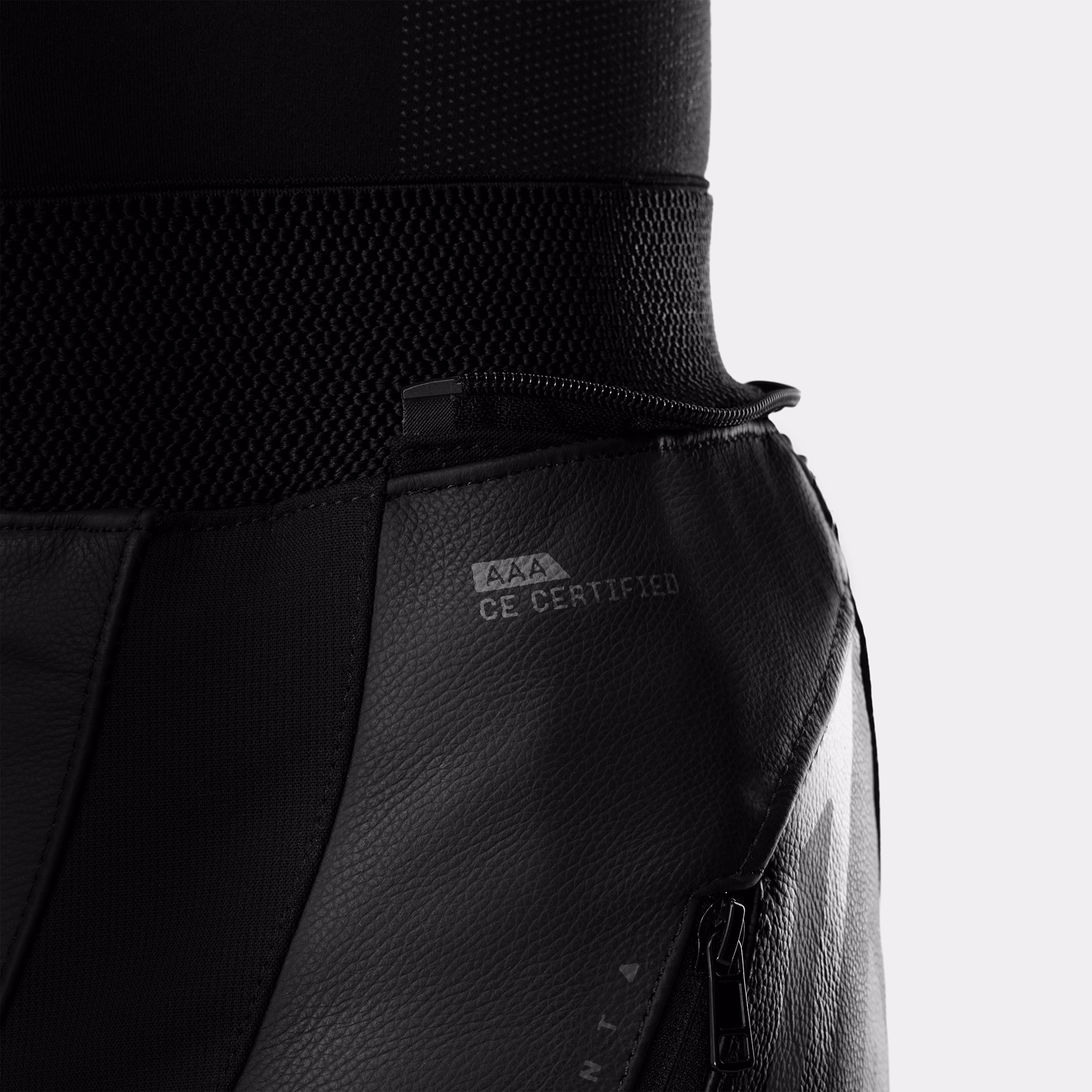 06_SHIMA_MISSION ST_MEN_PNT_BLACK