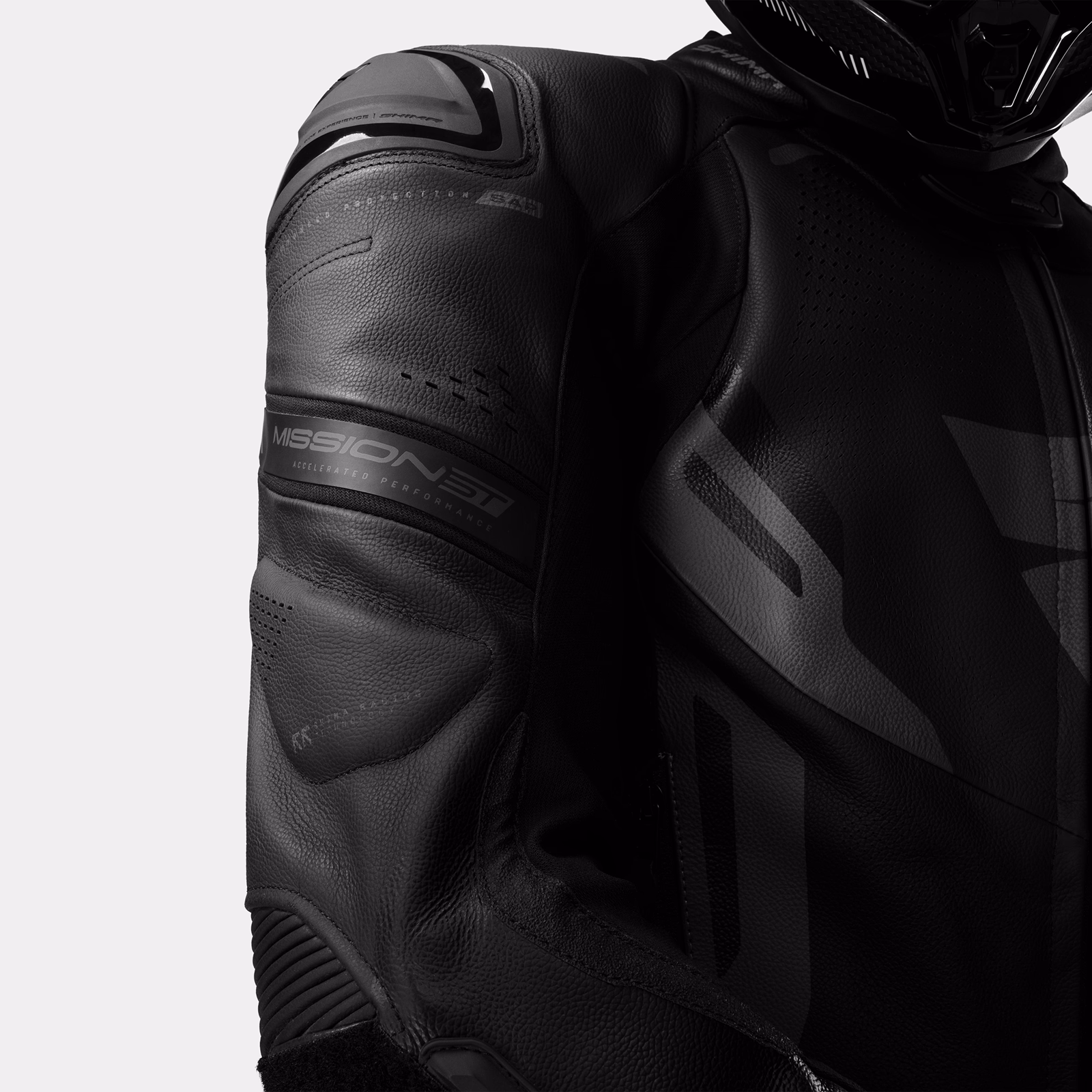 08_SHIMA_MISSION ST_MEN_SUIT_BLACK