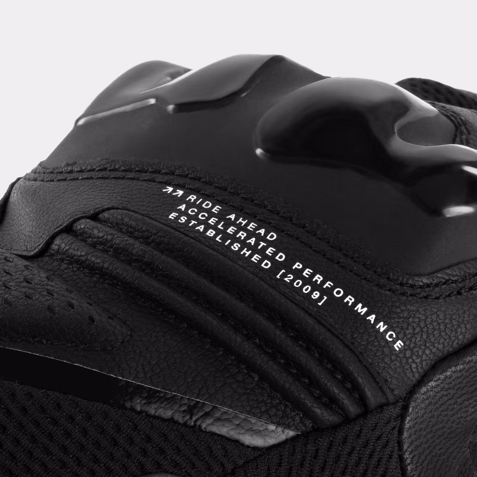 08_SHIMA_SPARK 3_GLV_MEN_BLACK_2500x2500