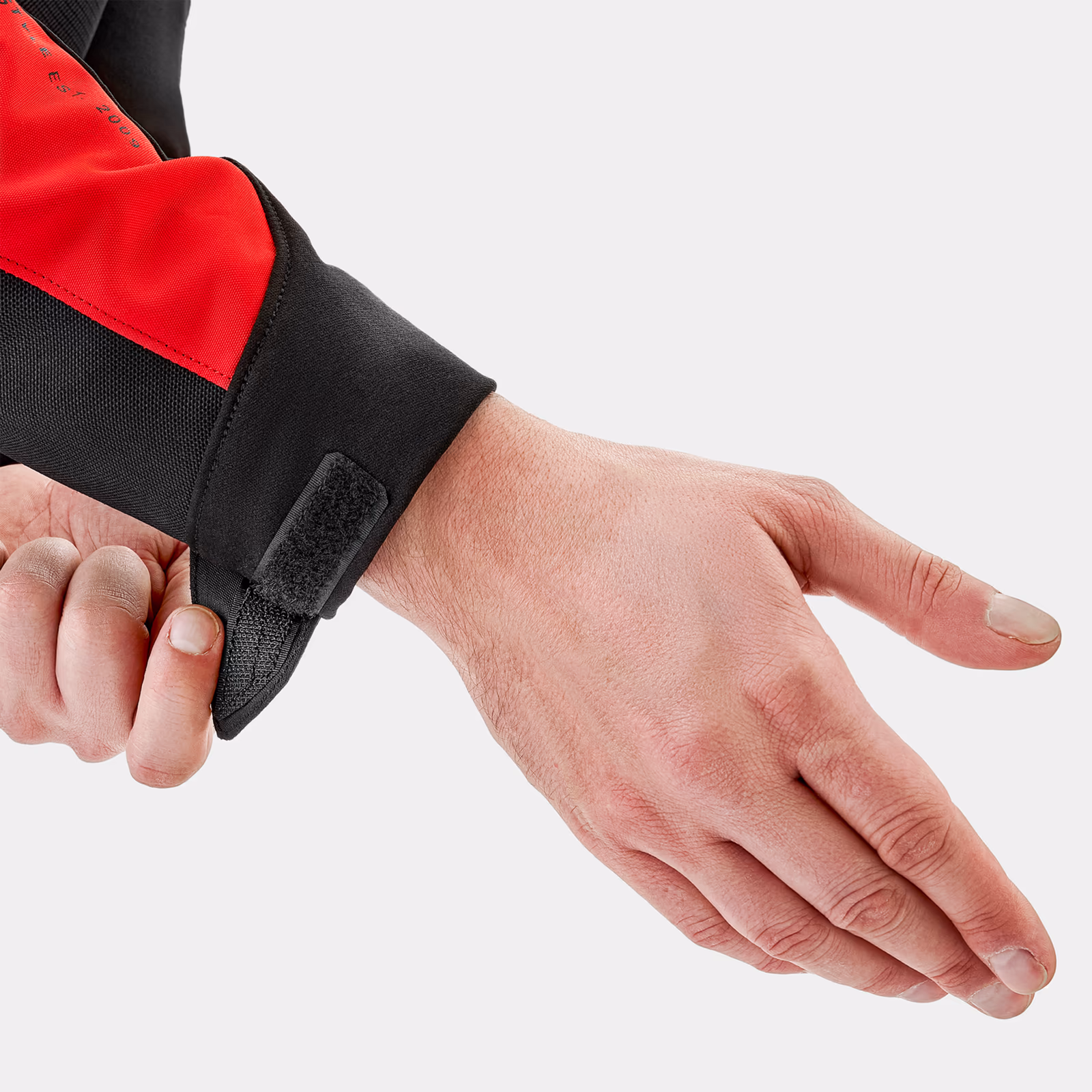 11_SHIMA_MESHPRO 2.0_JKT_MEN_RED