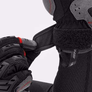 12_SHIMA_STREAM_RED_MEN_GLV_2500x2500