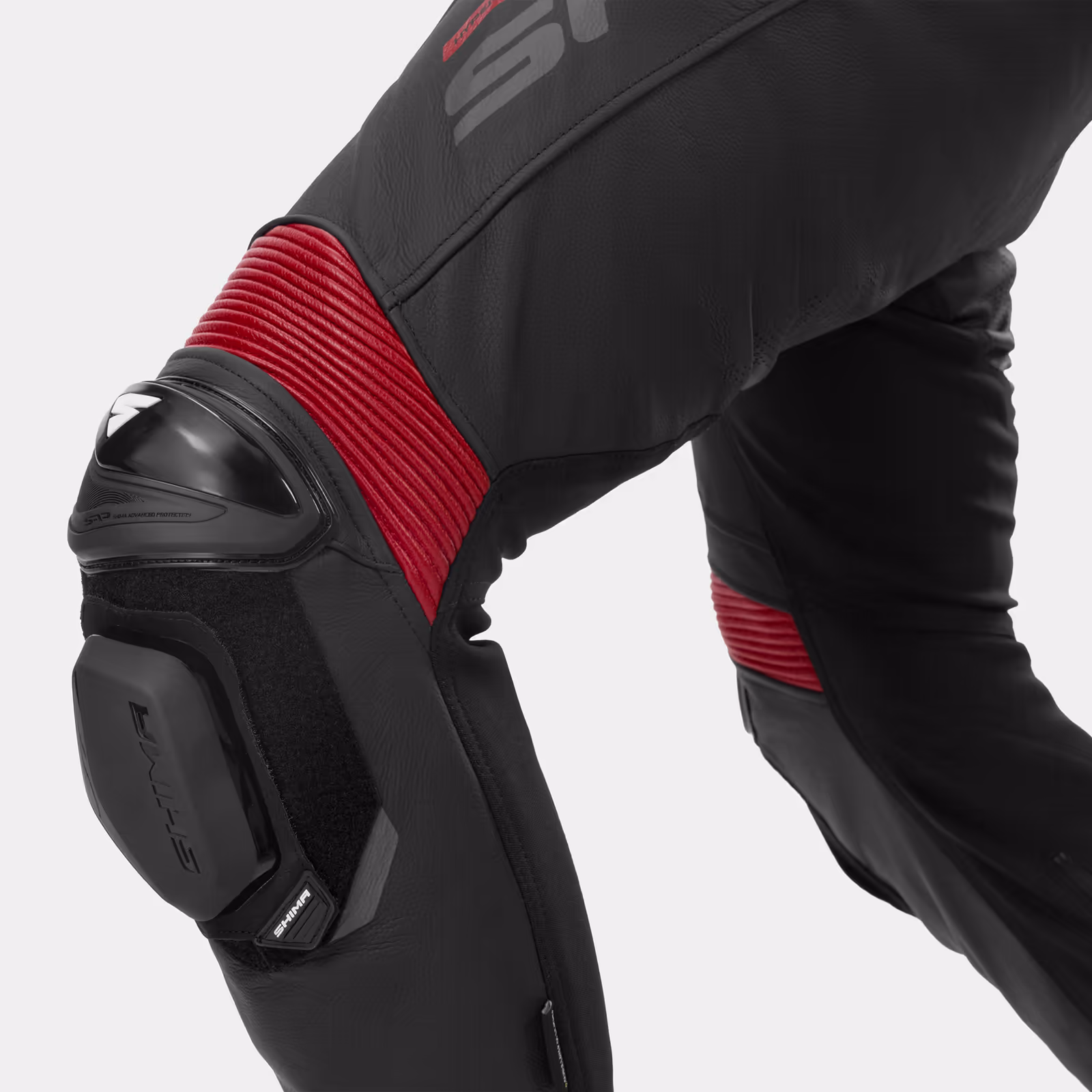 16_SHIMA_HYPER RS_SUIT_MEN_BLACK RED_2500x2500