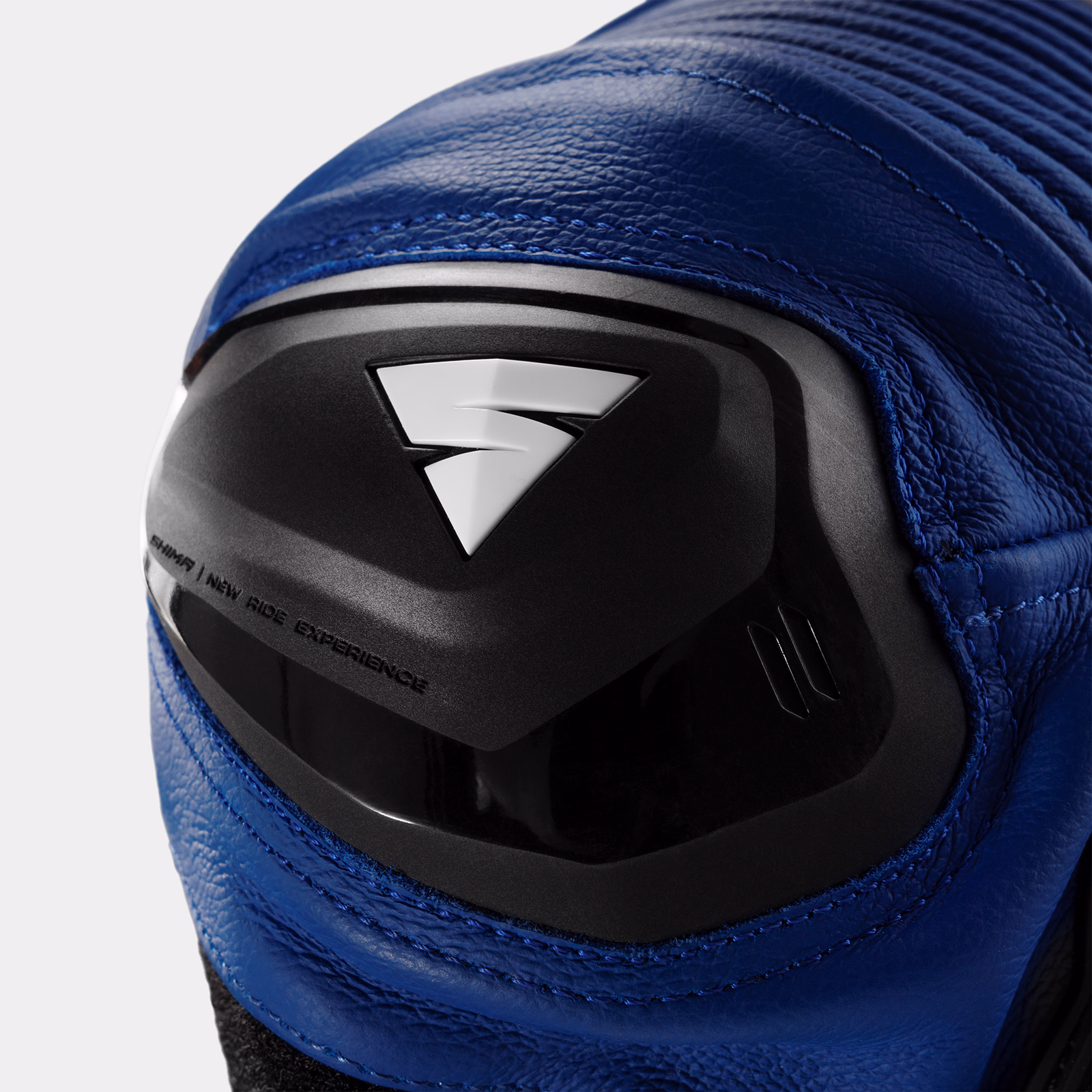 17_SHIMA_MISSION RS_SUIT_MEN_BLUE WHITE RED