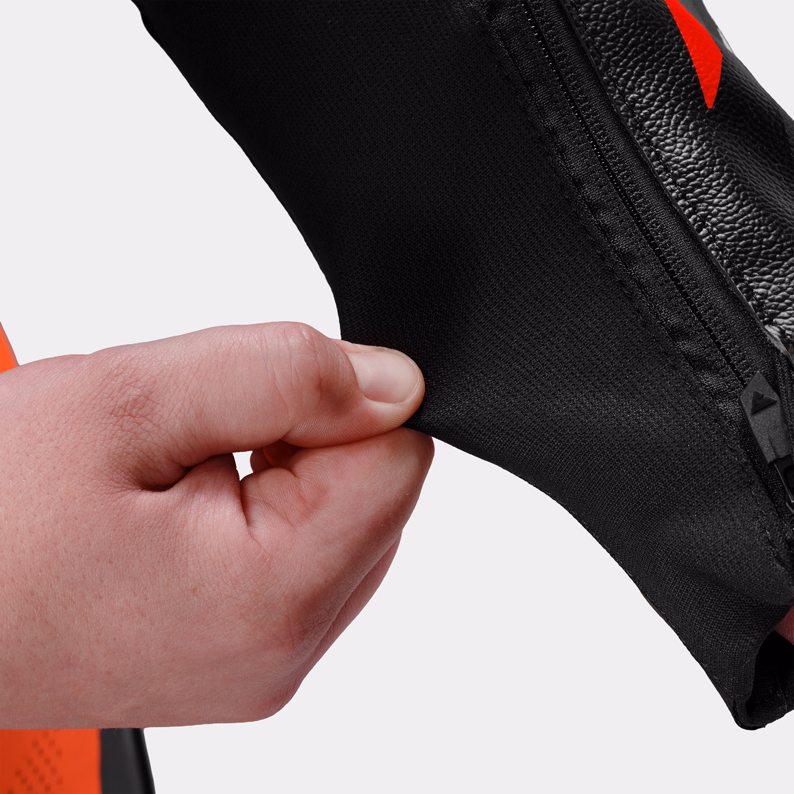 22_SHIMA_MISSION ST_MEN_SUIT_RED FLUO