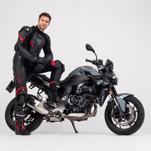 shima_HyperRS_Black_Red_1500x1500_15_Motorcycle_Suit