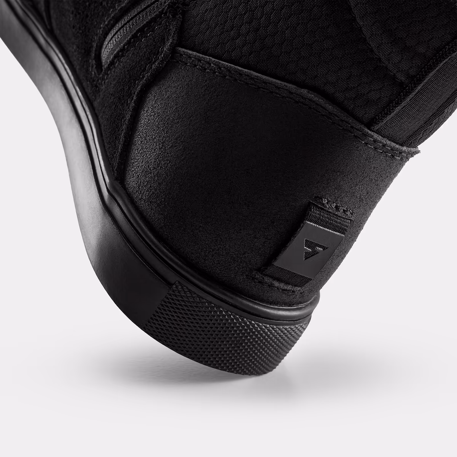 10_SHIMA_REBEL 2_VENTED_BOOTS_LADY_BLACK_2500x2500