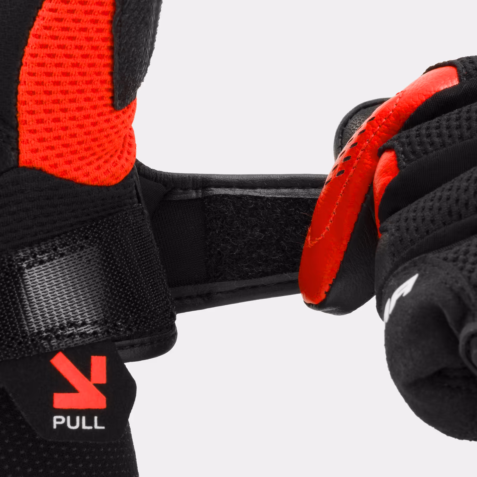 10_SHIMA_SPARK 3_GLV_MEN_RED_2500x2500