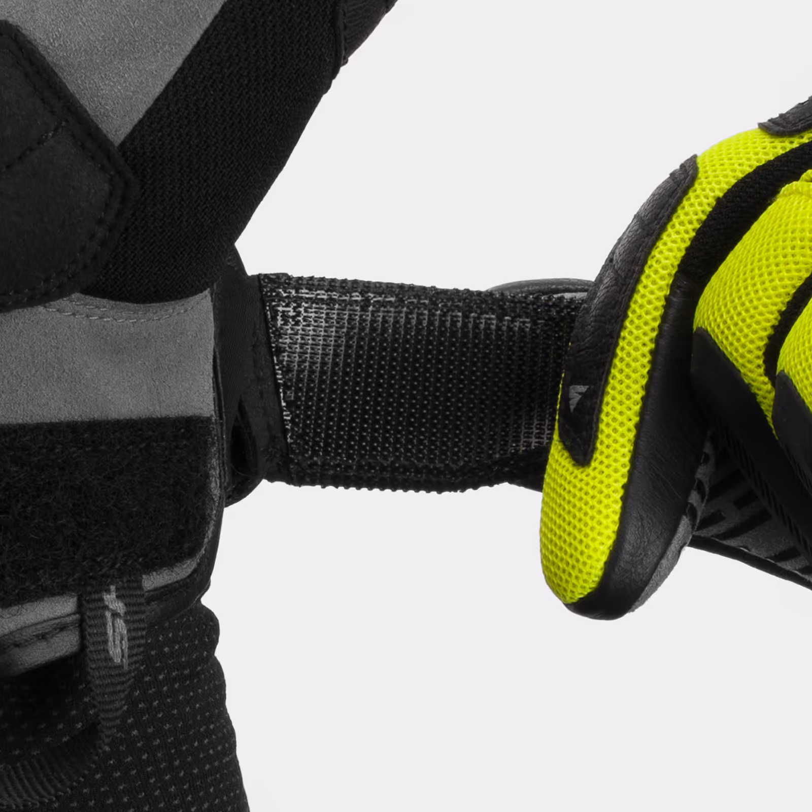 10_SHIMA_BLAZE 3_GLV_MEN_FLUO_2500x2500